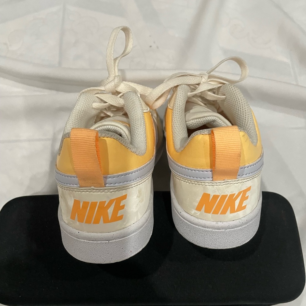 Nike Kids  or Women Size  #5 Sneakers in Yellow and Gray like New